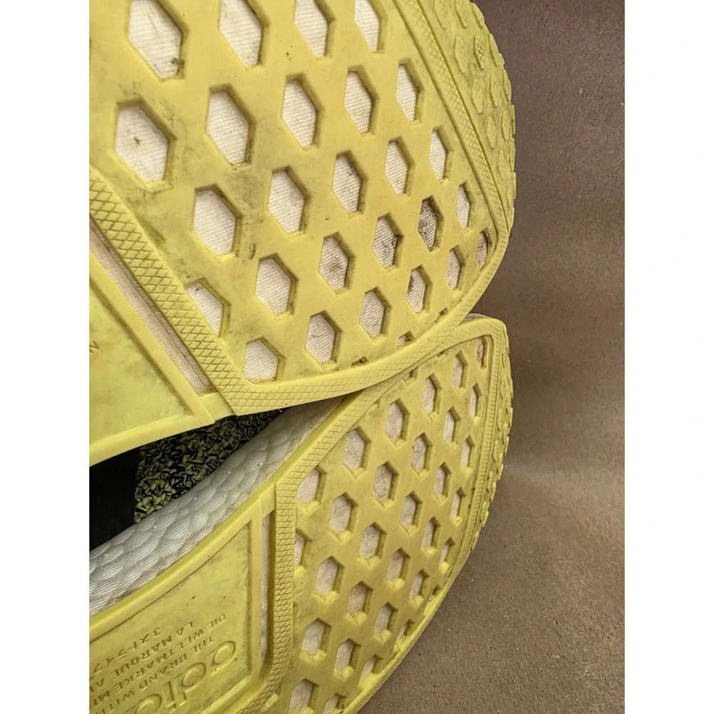 Adidas Sz 10.5) Mens Shoes Bounce NMD_R1 Yellow - EE4400